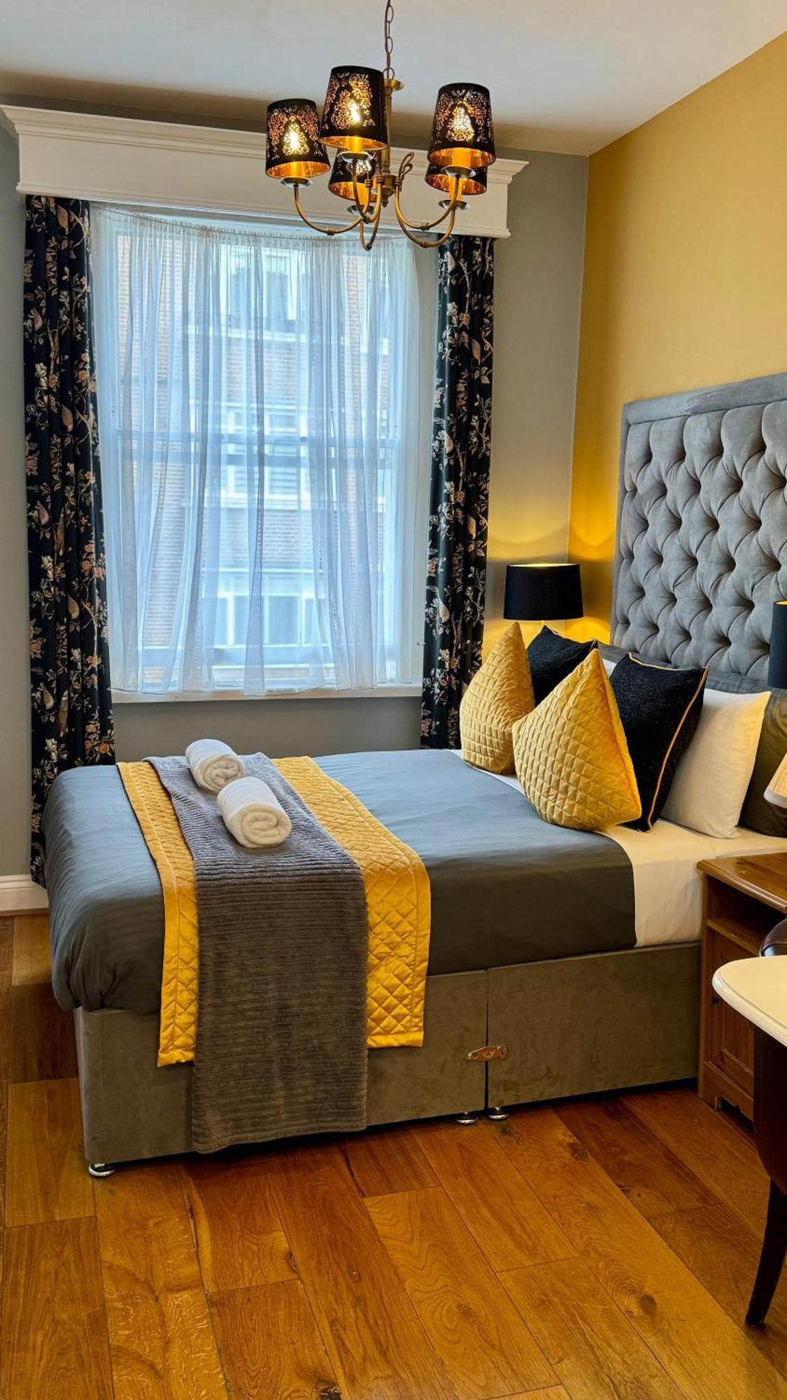 Piccolino Hyde Park B&B 2*